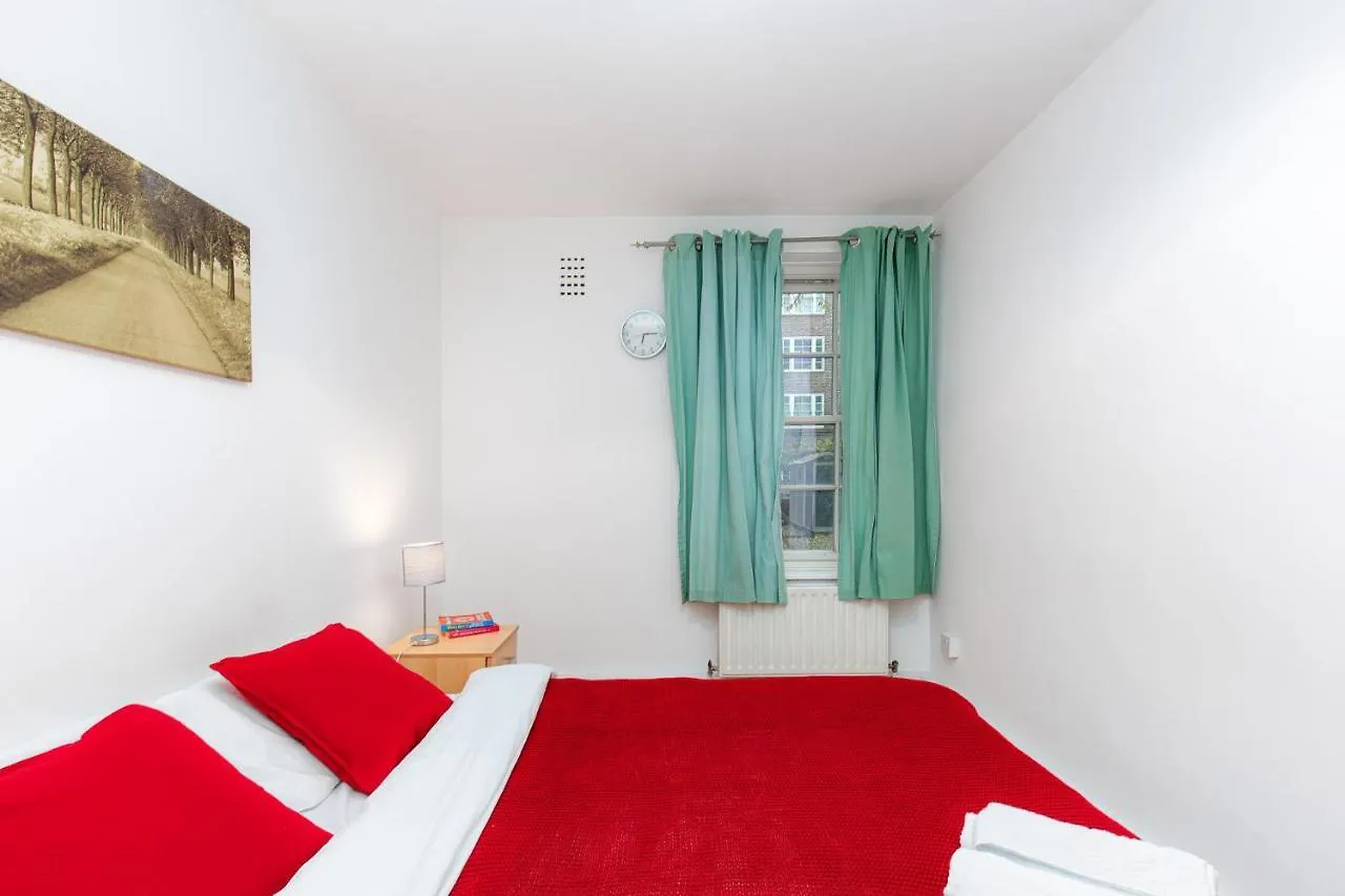 Bracken House Apartment Croydon